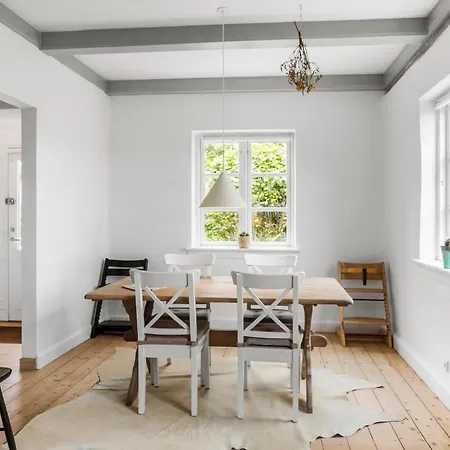 בית נופש 3 Bedroom Amazing In *