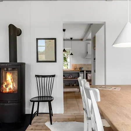 3 Bedroom Amazing In סטגה