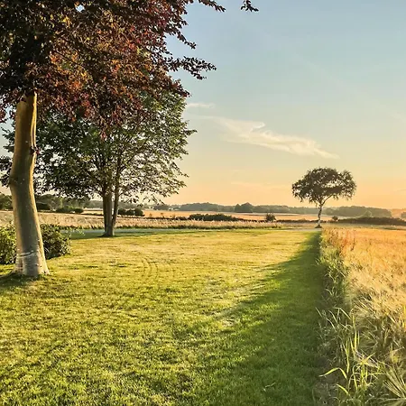 3 Bedroom Amazing In סטגה